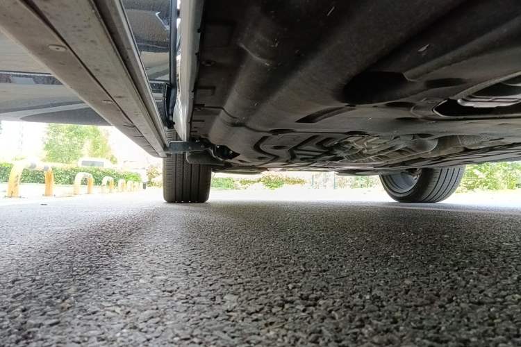 Used Land Rover Range 2024 3.0 L6 400 PS Extended Luxury Edition Chassis Front Right