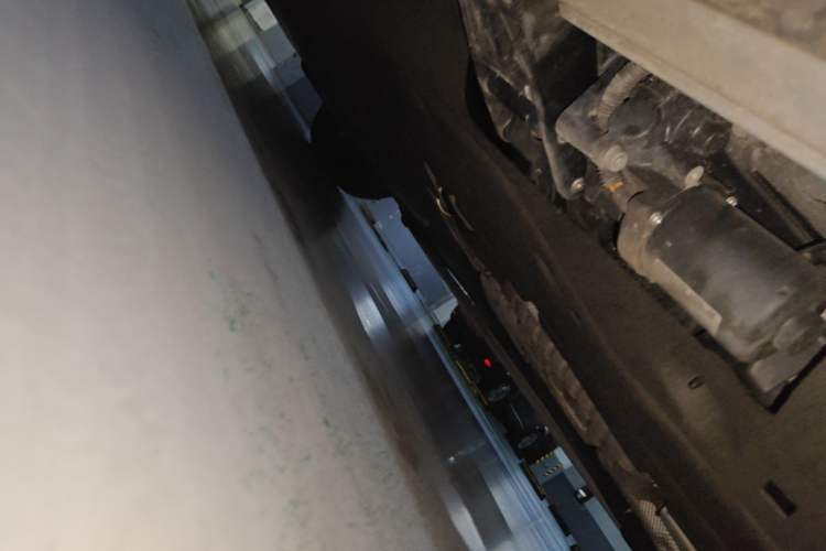 Used Land Rover Range 2024 3.0 L6 400 PS Prestige Extended Version 7-Seater Chassis Rear Left