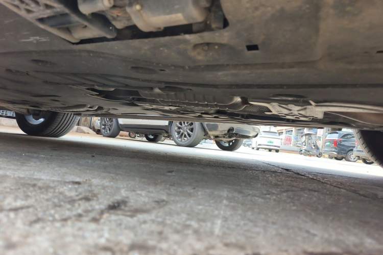 Used Land Rover Range 2024 3.0 L6 400 PS Prestige Extended Version 7-Seater Chassis Rear Left