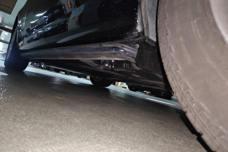 Used Land Rover Range 2024 3.0 L6 400 PS Prestige Extended Version 7-Seater Chassis Rear Left