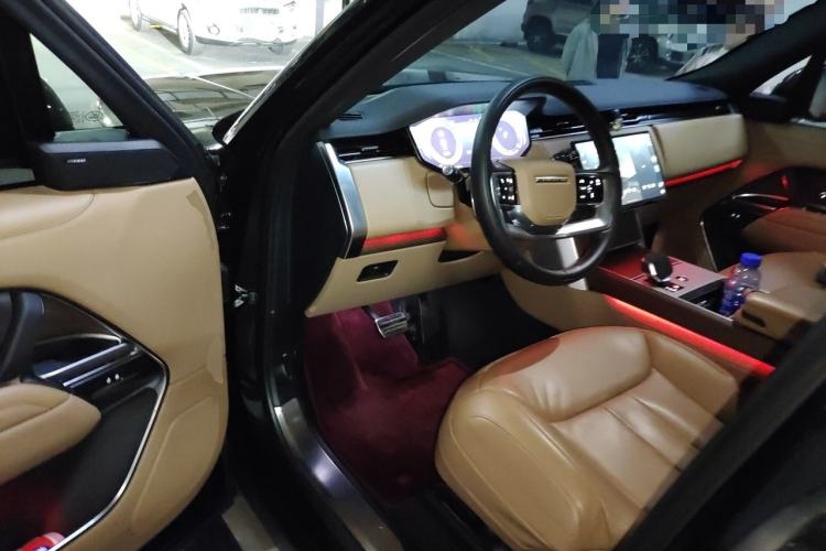Used Land Rover Range 2024 3.0 L6 360 PS Grand Edition Driver Seat