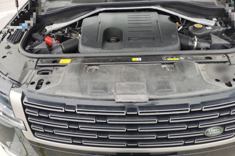 Used Land Rover Range  Engine Bay