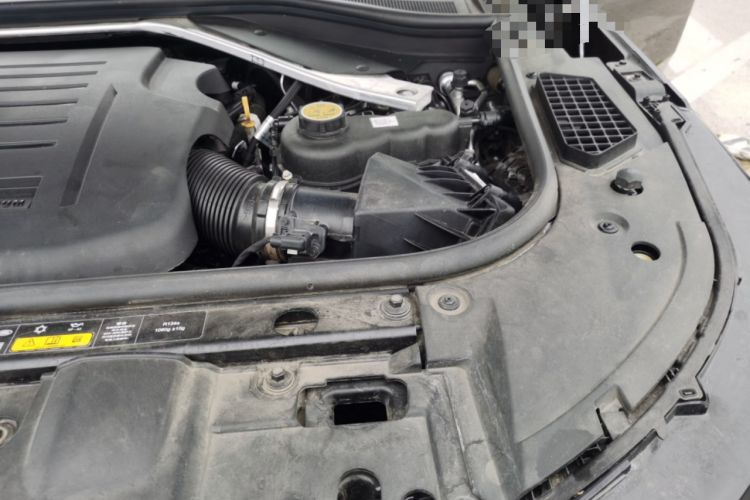 Used Land Rover Range  Engine Bay Left