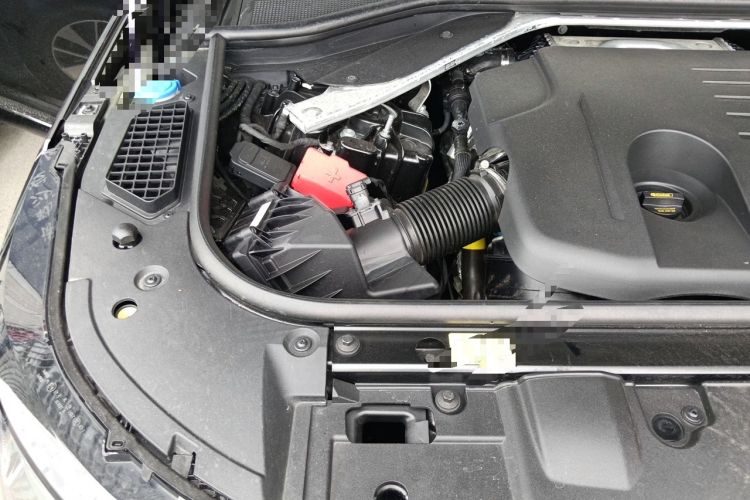 Used Land Rover Range 2024 3.0 L6 400 PS Prestige Extended Version 7-Seater Engine Bay Right