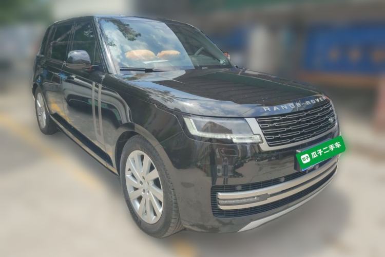Used Land Rover Range 2024 3.0 L6 400 PS Prestige Extended Version 7-Seater Front Right 45 Deg