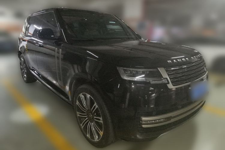 Used Land Rover Range 2024 3.0 L6 400 PS Prestige Extended Version 7-Seater Front Right 45 Deg