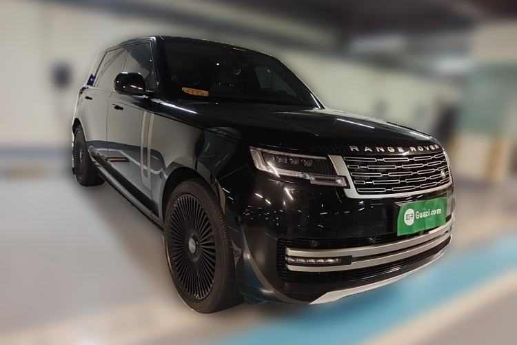 Used Land Rover Range 2024 3.0 L6 400 PS Prestige Extended Version 7-Seater Front Right 45 Deg