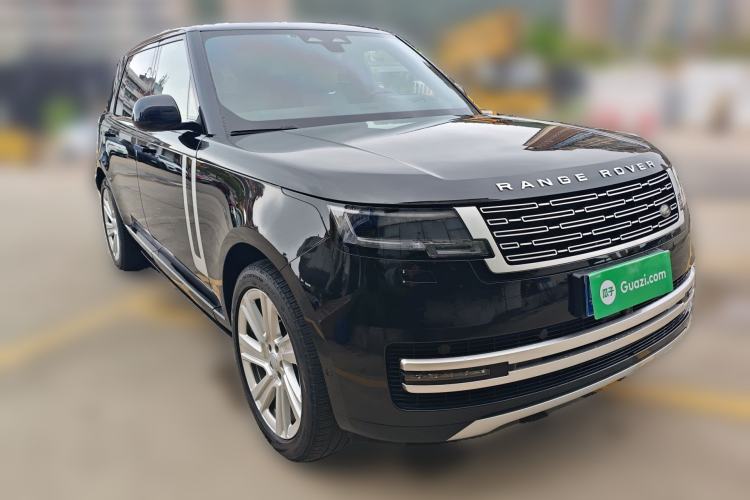 Used Land Rover Range 2024 3.0 L6 400 PS Extended Version Front Right 45 Deg