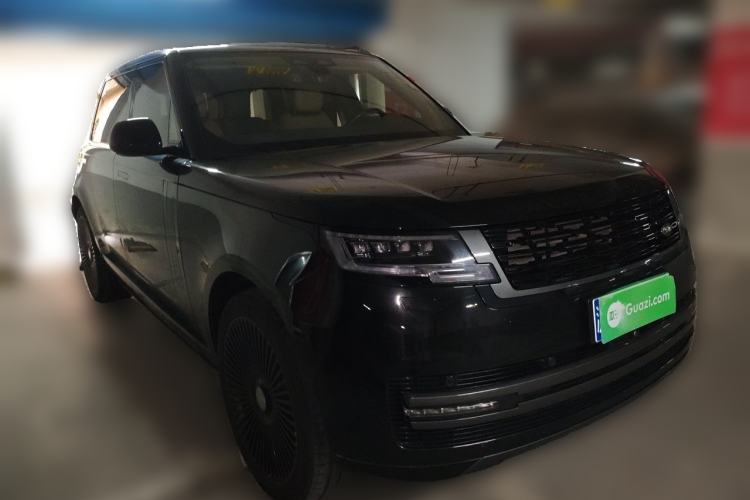 Used Land Rover Range 2024 3.0 L6 400 PS Extended Luxury Edition Front Right 45 Deg