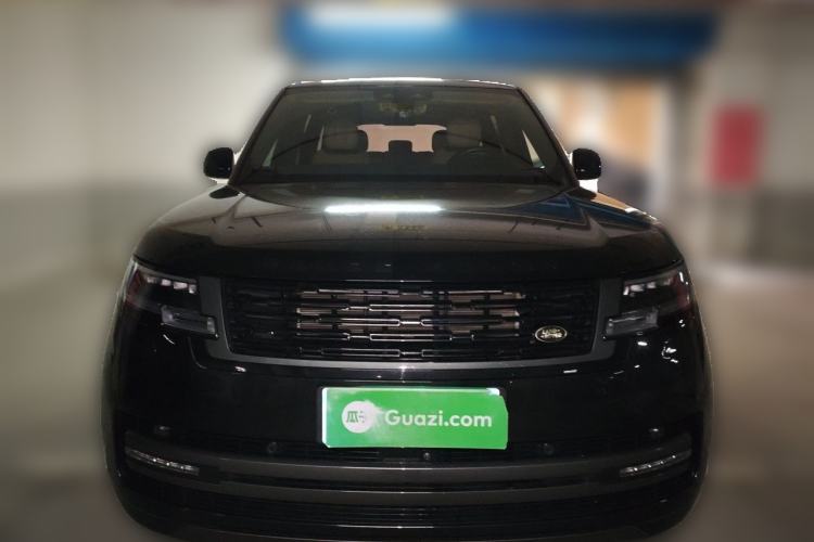 Used Land Rover Range 2024 3.0 L6 400 PS Extended Luxury Edition Front