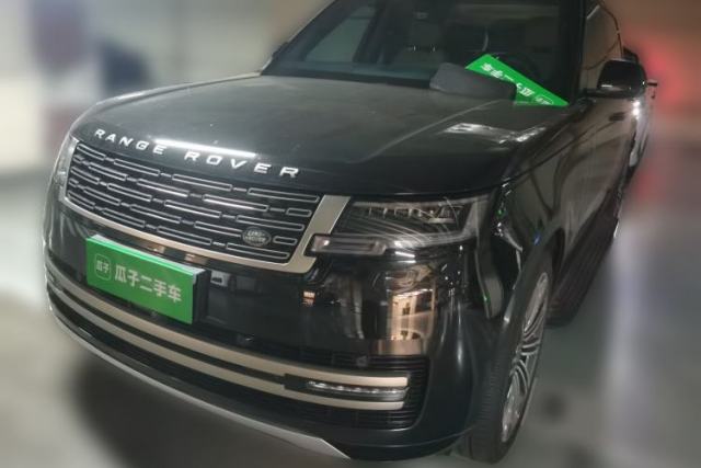 Used Land Rover Range 2024 3.0 L6 400 PS Extended Luxury Edition