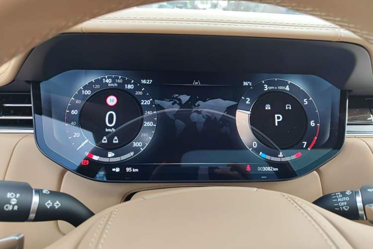 Used Land Rover Range 2024 3.0 L6 400 PS SV Prestige Extended-Length 4-Seat Version Instrument Cluster