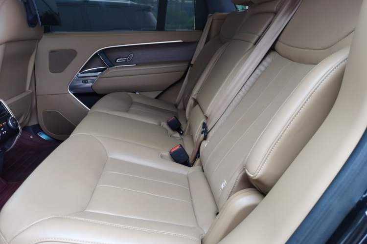 Used Land Rover Range  Left Rear Seat