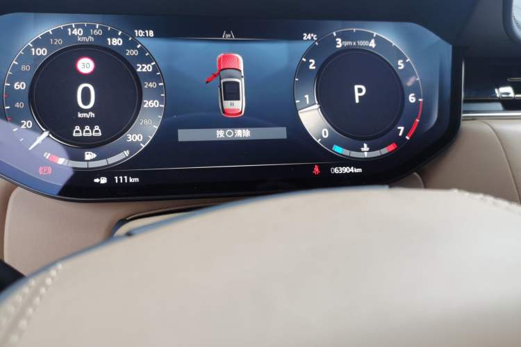 Used Land Rover Range  Odometer Close Up