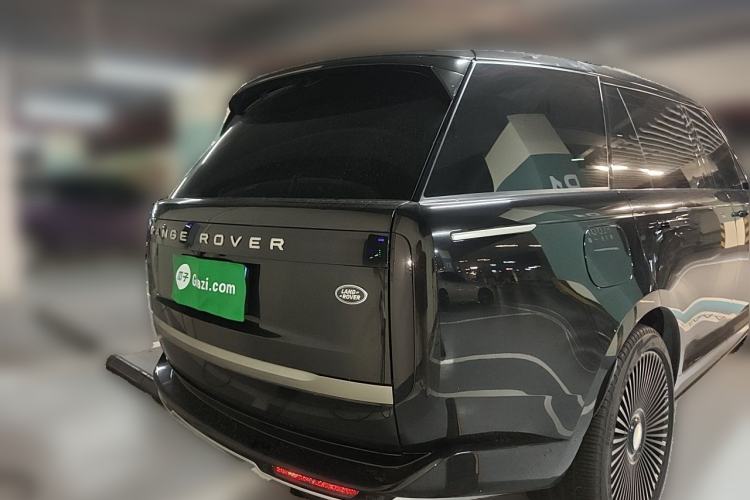 Used Land Rover Range 2024 3.0 L6 400 PS Prestige Extended Version 7-Seater Rear