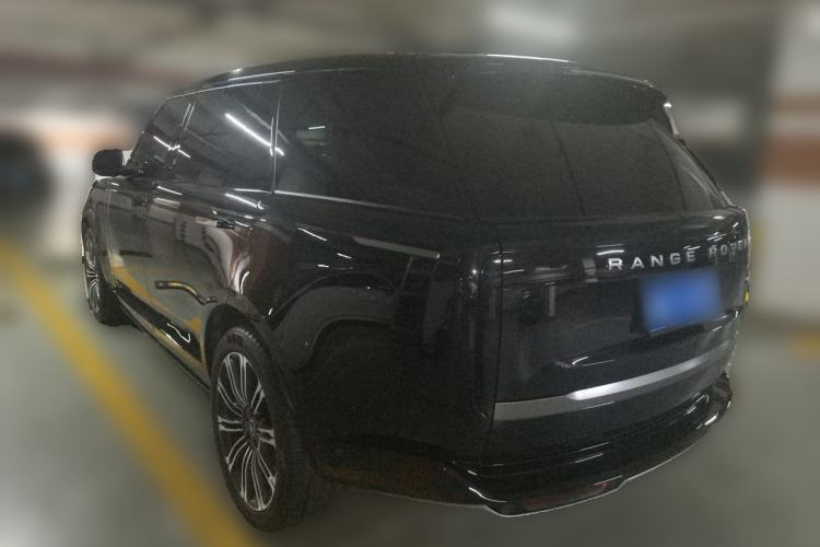 Used Land Rover Range 2024 3.0 L6 400 PS Prestige Extended Version 7-Seater Rear Left 45 Deg