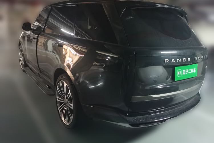 Used Land Rover Range 2024 3.0 L6 400 PS Extended Luxury Edition Rear Left 45 Deg