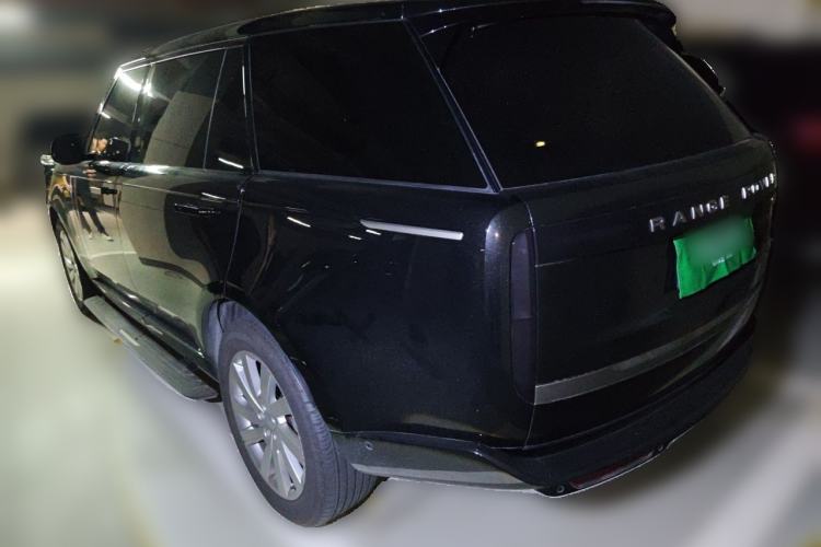 Used Land Rover Range 2024 3.0 L6 400 PS Prestige Extended Version 7-Seater Rear Left 45 Deg