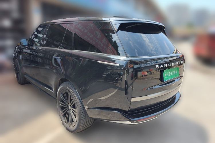 Used Land Rover Range 2024 3.0 L6 400 PS Prestige Extended Version 7-Seater Rear Left 45 Deg