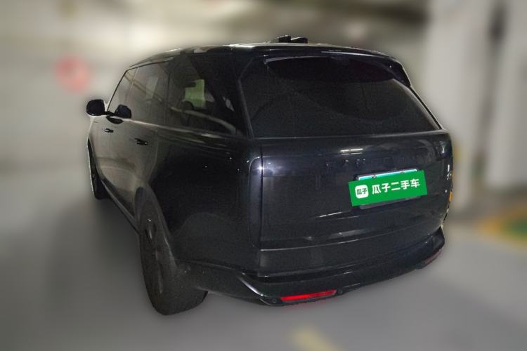 Used Land Rover Range 2024 3.0 L6 400 PS Prestige Extended Version 7-Seater Rear Left 45 Deg