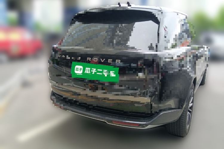 Used Land Rover Range 2024 3.0 L6 400 PS Prestige Extended Version 7-Seater Rear Right 45 Deg