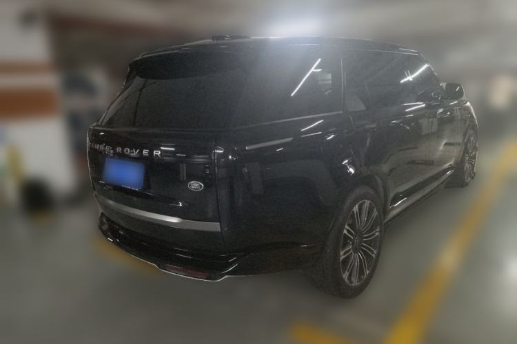 Used Land Rover Range 2024 3.0 L6 400 PS Prestige Extended Version 7-Seater Rear Right 45 Deg