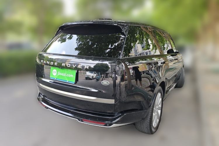 Used Land Rover Range 2024 3.0 L6 400 PS Prestige Extended Version 7-Seater Rear Right 45 Deg