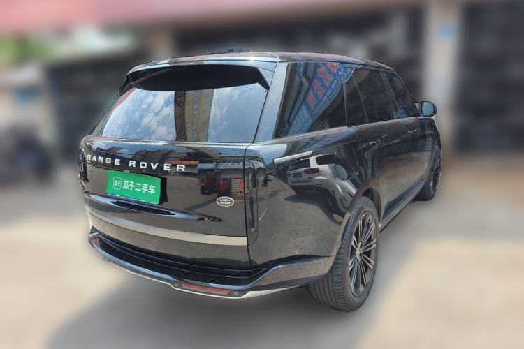 Used Land Rover Range 2024 3.0 L6 400 PS Prestige Extended Version 7-Seater Rear Right 45 Deg