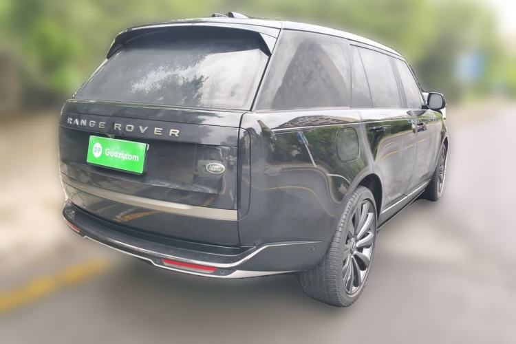 Used Land Rover Range 2024 3.0 L6 400 PS Prestige Extended Version 7-Seater Rear Right 45 Deg