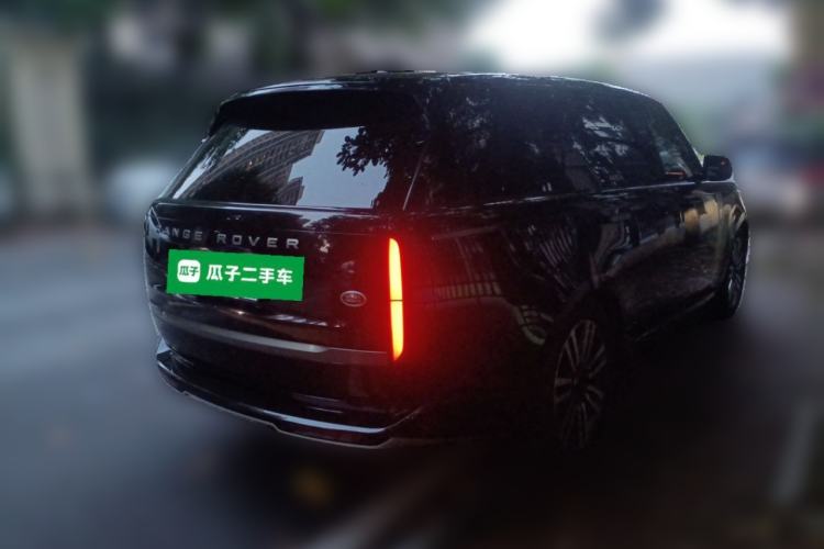 Used Land Rover Range 2024 3.0 L6 400 PS Extended Luxury Edition Rear Right 45 Deg