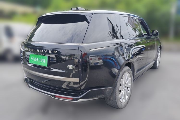 Used Land Rover Range 2024 3.0 L6 400 PS Prestige Extended Version 7-Seater Rear Right 45 Deg