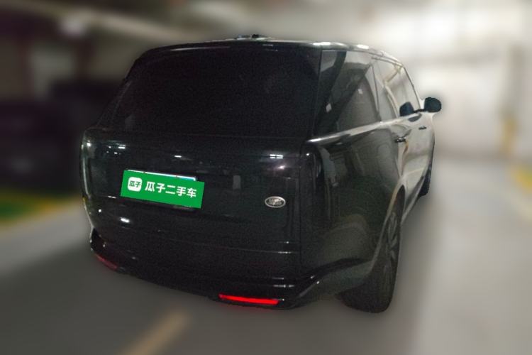 Used Land Rover Range 2024 3.0 L6 400 PS Prestige Extended Version 7-Seater Rear Right 45 Deg