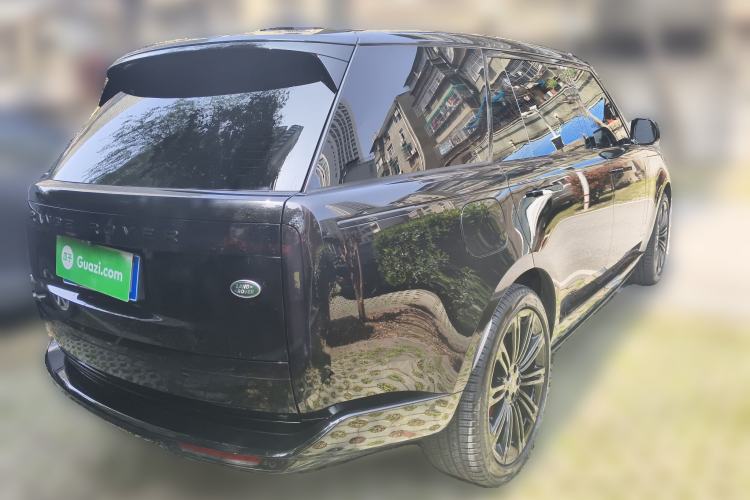 Used Land Rover Range 2024 3.0 L6 400 PS Prestige Extended Version 7-Seater Rear Right 45 Deg