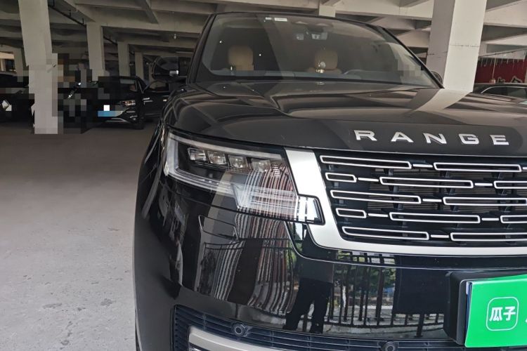 Used Land Rover Range 2024 3.0 L6 400 PS Prestige Extended Version 7-Seater Right Front Headlight