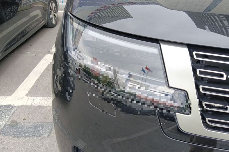 Used Land Rover Range 2024 3.0 L6 400 PS Prestige Extended Version 7-Seater Right Front Headlight