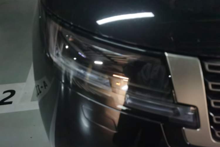 Used Land Rover Range 2024 3.0 L6 400 PS Extended Luxury Edition Right Front Headlight