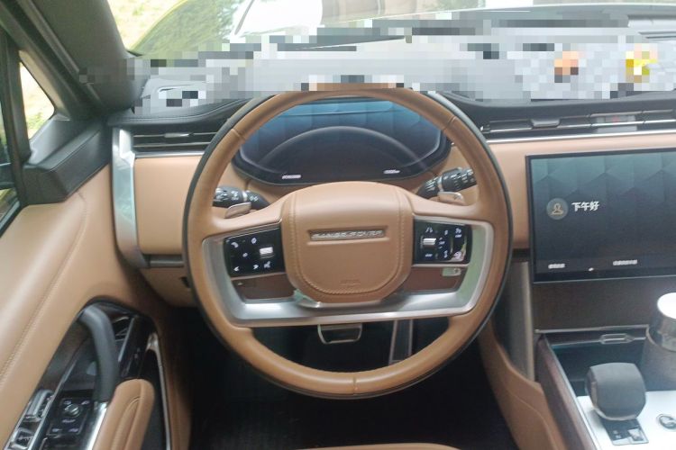 Used Land Rover Range 2024 3.0 L6 400 PS Extended Version Steering Wheel