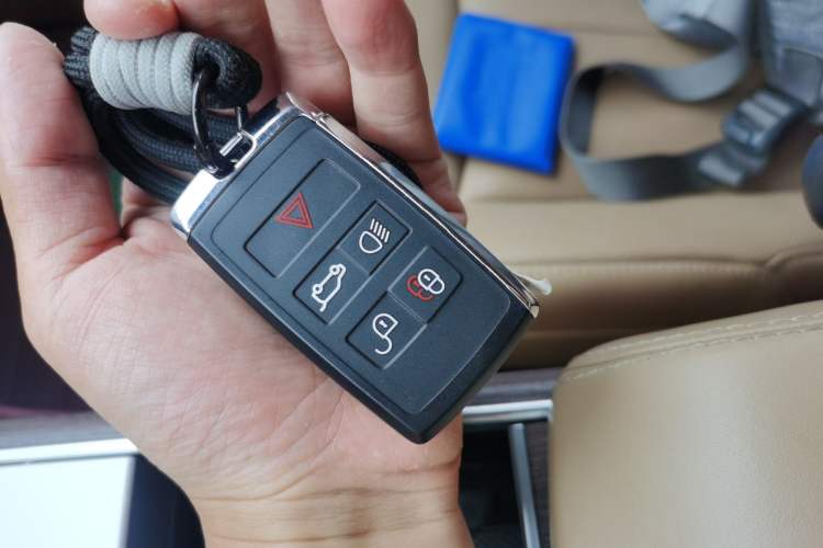 Used Land Rover Range  Vehicle Key