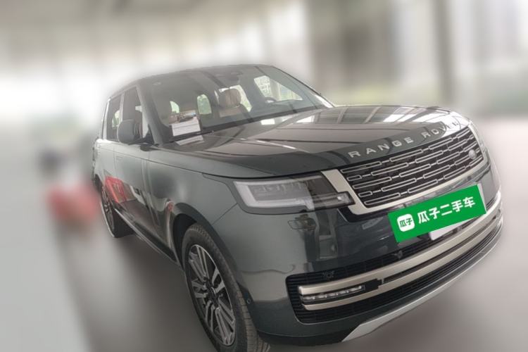 Used Land Rover Range 2024 3.0 L6 400 PS Extended Luxury Edition Front Right 45 Deg