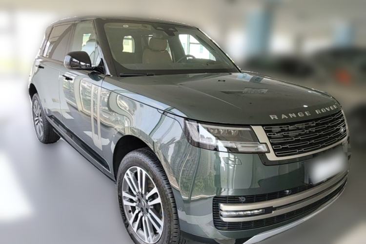 Used Land Rover Range 2024 3.0 L6 400 PS Extended Luxury Edition Front Right 45 Deg