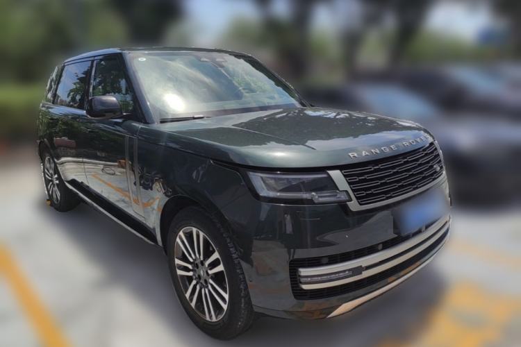 Used Land Rover Range 2024 3.0 L6 400 PS Extended Luxury Edition Front Right 45 Deg