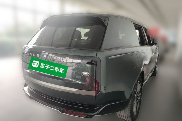 Used Land Rover Range 2024 3.0 L6 400 PS Extended Luxury Edition Rear Right 45 Deg