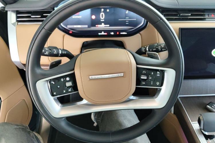 Used Land Rover Range 2024 3.0 L6 400 PS Extended Luxury Edition Steering Wheel