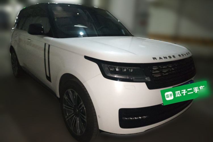 Used Land Rover Range 2024 3.0 L6 360 PS Grand Edition Front Right 45 Deg