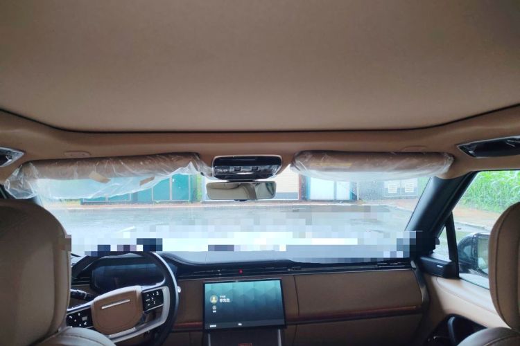 Used Land Rover Range 2024 3.0 L6 400 PS Prestige Extended Version 7-Seater Headliner