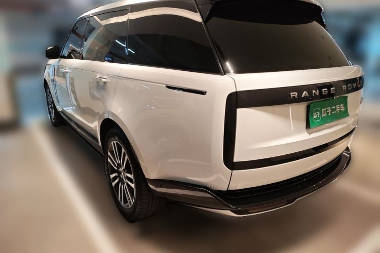 Used Land Rover Range 2024 3.0 L6 400 PS Extended Luxury Edition Rear Left 45 Deg