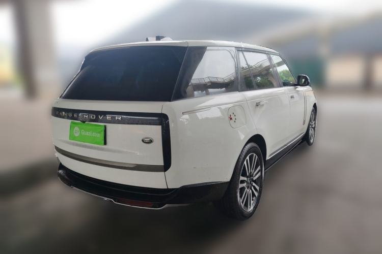 Used Land Rover Range 2024 3.0 L6 400 PS Prestige Extended Version 7-Seater Rear Right 45 Deg