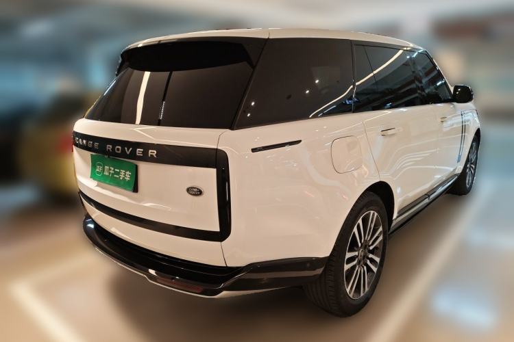 Used Land Rover Range 2024 3.0 L6 400 PS Extended Luxury Edition Rear Right 45 Deg