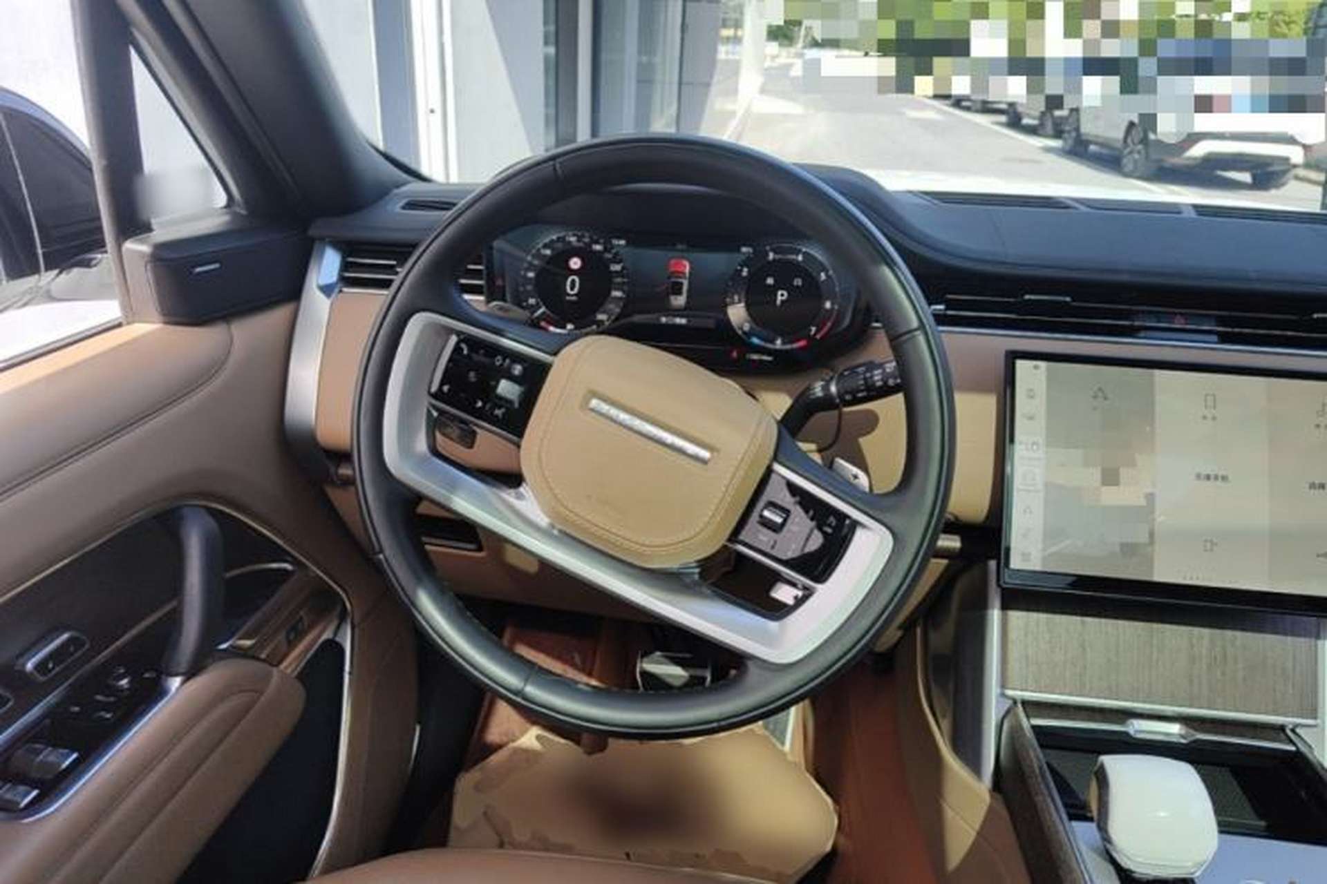 Used Land Rover Range 2024 3.0 L6 400 PS Prestige Extended Version 7-Seater Steering Wheel