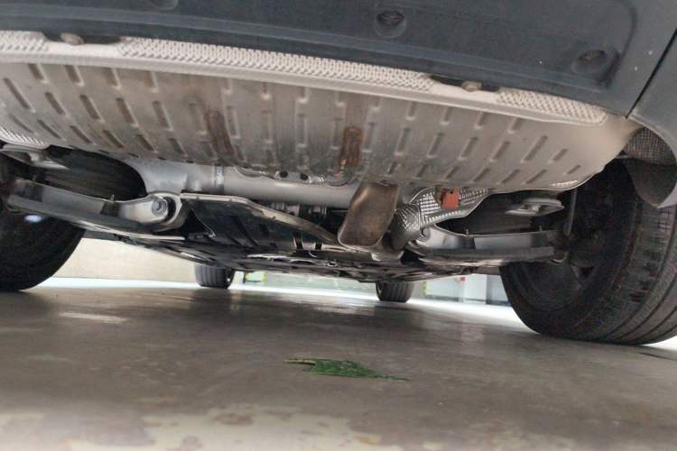 Used Land Rover Range 2025 3.0 L6 400 PS Extended-Length Genesis Edition Chassis Rear